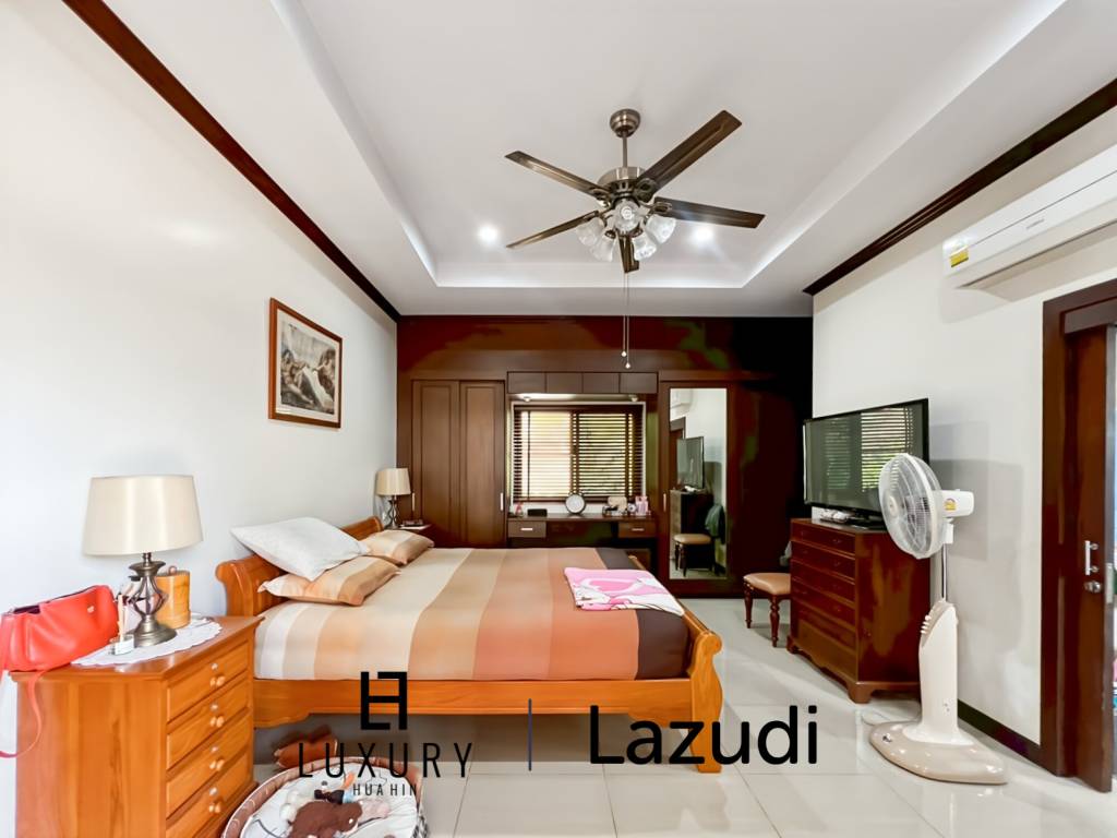 Cha Am / Green Beach Village: Villa avec piscine de 3 chambres sur un terrain de 300 qm.