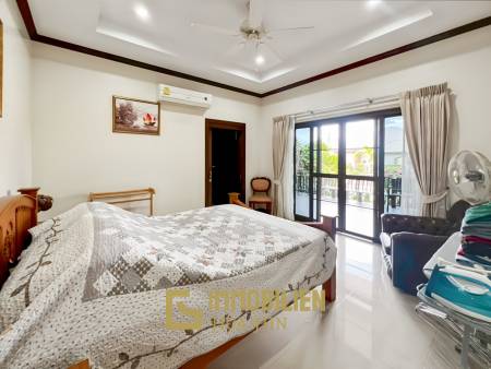 Cha Am / Green Beach Village: Villa avec piscine de 3 chambres sur un terrain de 300 qm.