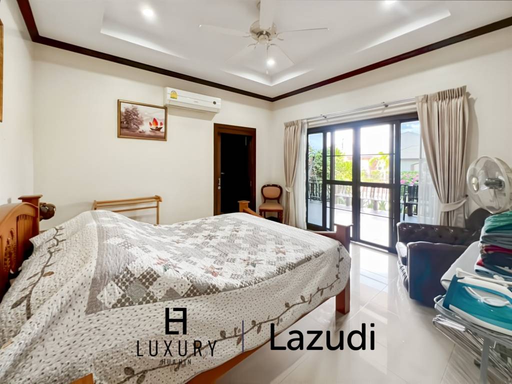 Cha Am / Green Beach Village: Villa avec piscine de 3 chambres sur un terrain de 300 qm.