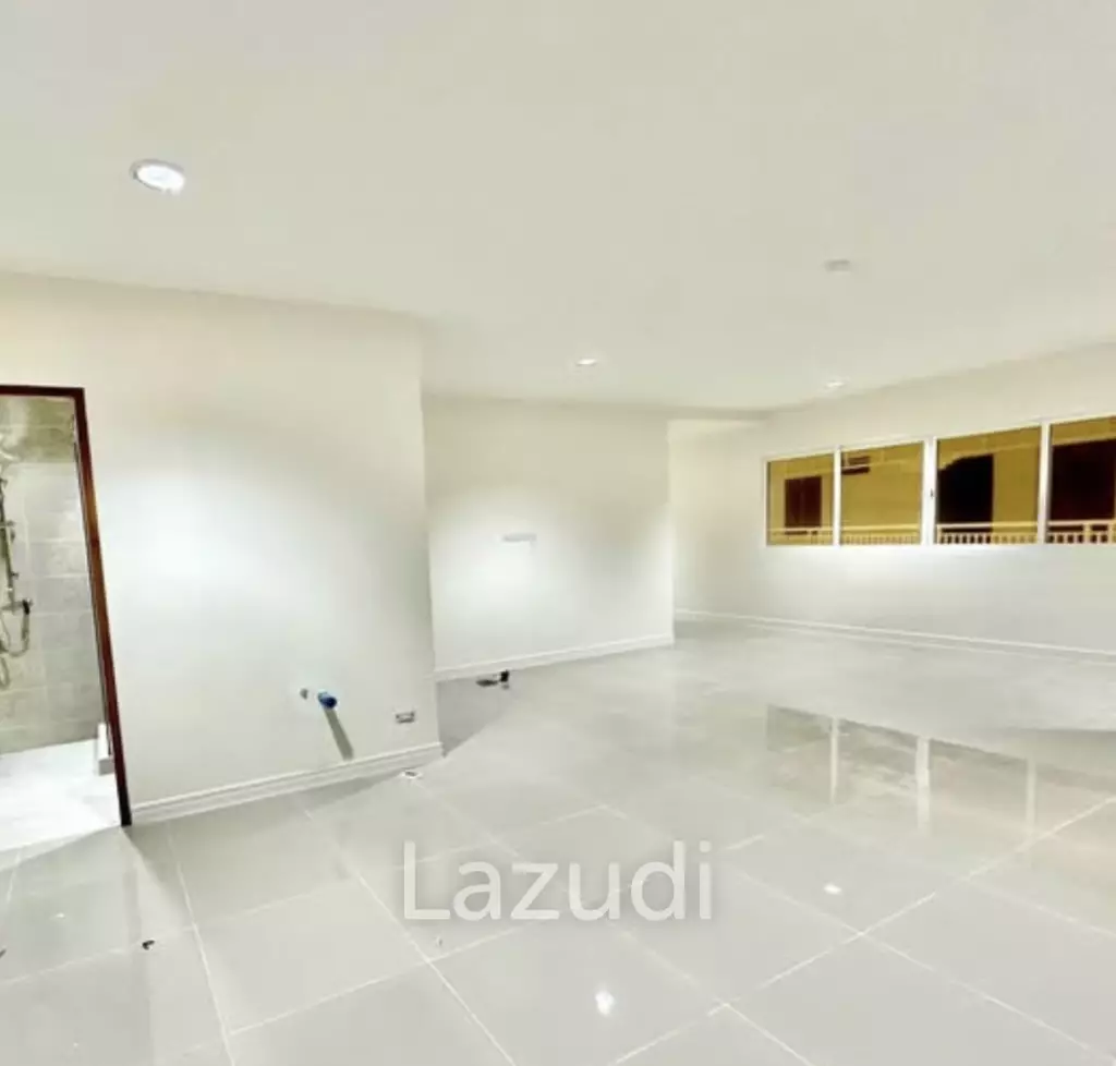 BAAN KLANG CONDO : Great value 2 bed with 130 SQM.