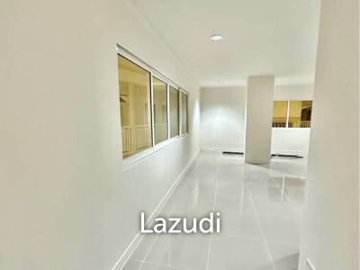 BAAN KLANG CONDO : Great value 2 bed with 130 SQM.