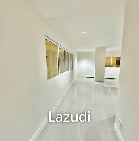 BAAN KLANG CONDO : Great value 2 bed with 130 SQM.