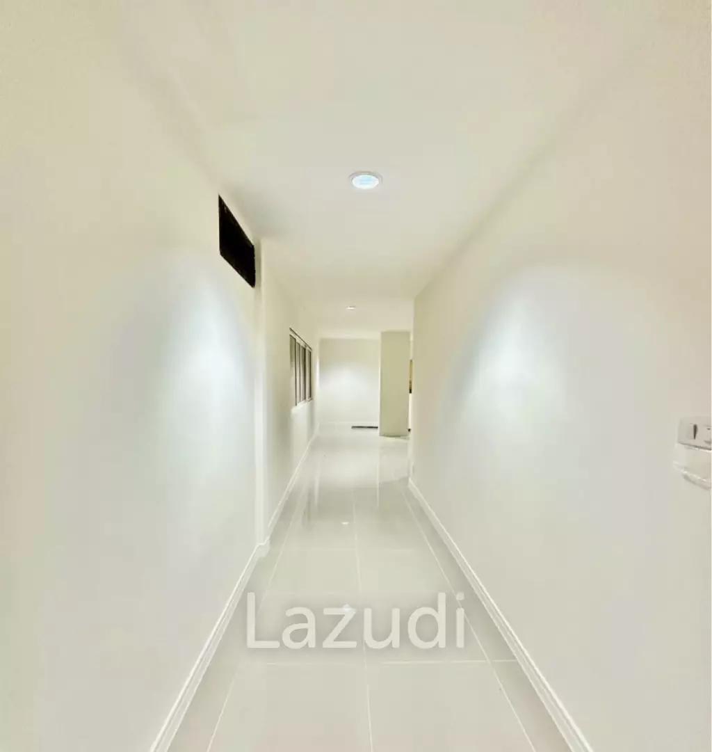 BAAN KLANG CONDO : Great value 2 bed with 130 SQM.
