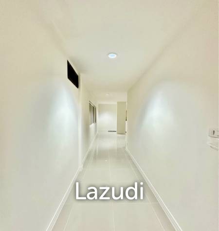 BAAN KLANG CONDO : Great value 2 bed with 130 SQM.