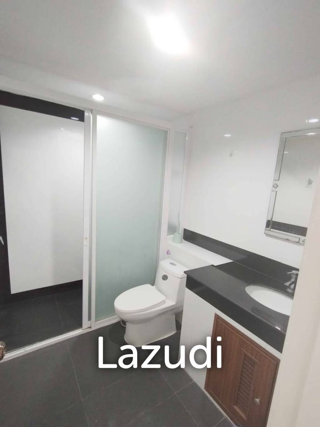 Top Floor Panoramic Beachview 3 bed, 2 bath