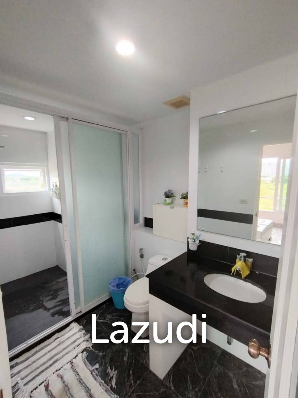 Top Floor Panoramic Beachview 3 bed, 2 bath