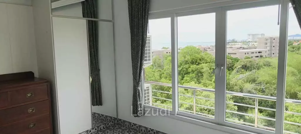 Top Floor Panoramic Beachview 3 bed, 2 bath