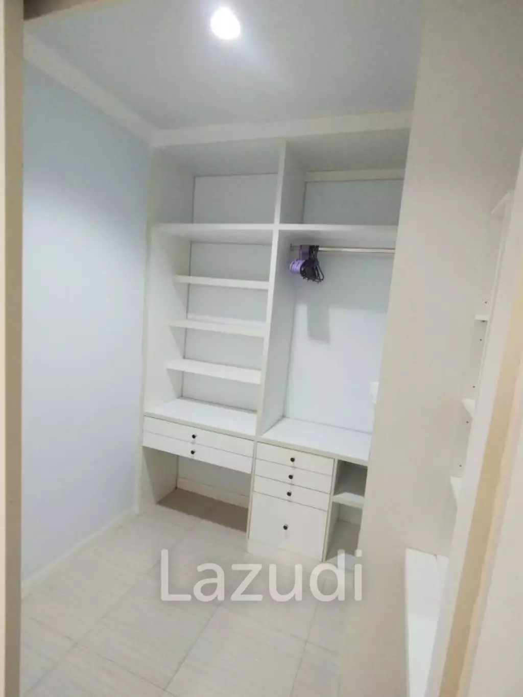 Top Floor Panoramic Beachview 3 bed, 2 bath