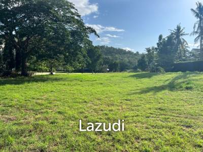 PALM HILLS : 2400 sqm Plot