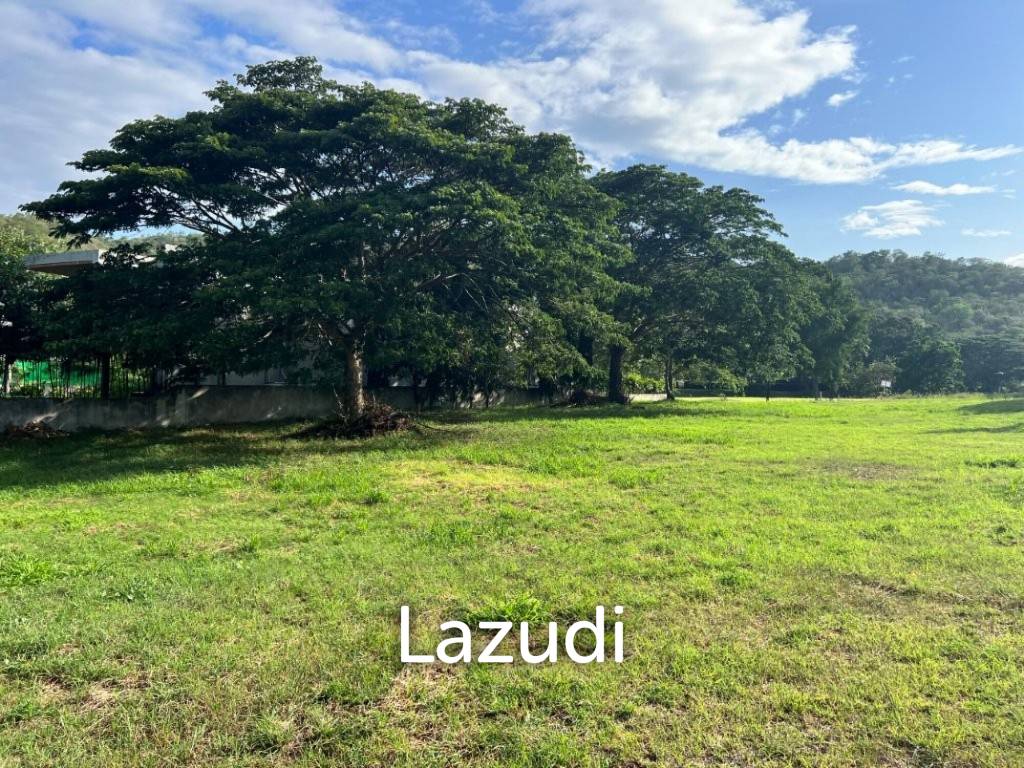 PALM HILLS : 2400 sqm Plot