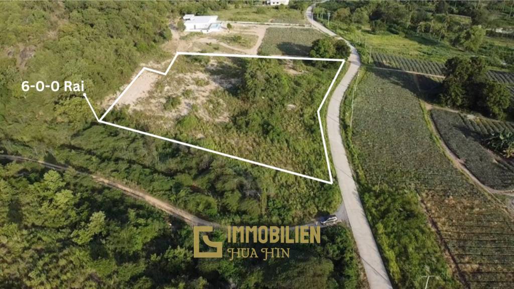 Investitionsmöglichkeit: Erstklassiges Grundstück mit atemberaubendem Bergblick