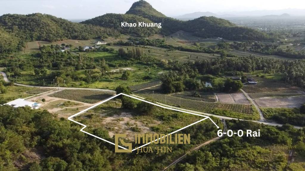 Investitionsmöglichkeit: Erstklassiges Grundstück mit atemberaubendem Bergblick