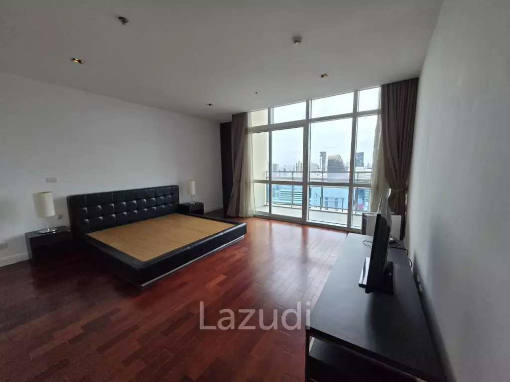 3 Bedroom  3 Bathroom 196 SQ.M Athenee Residence