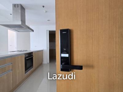 4 Bedroom  6 Bathroom 32.5 SQ.M Villa Asoke