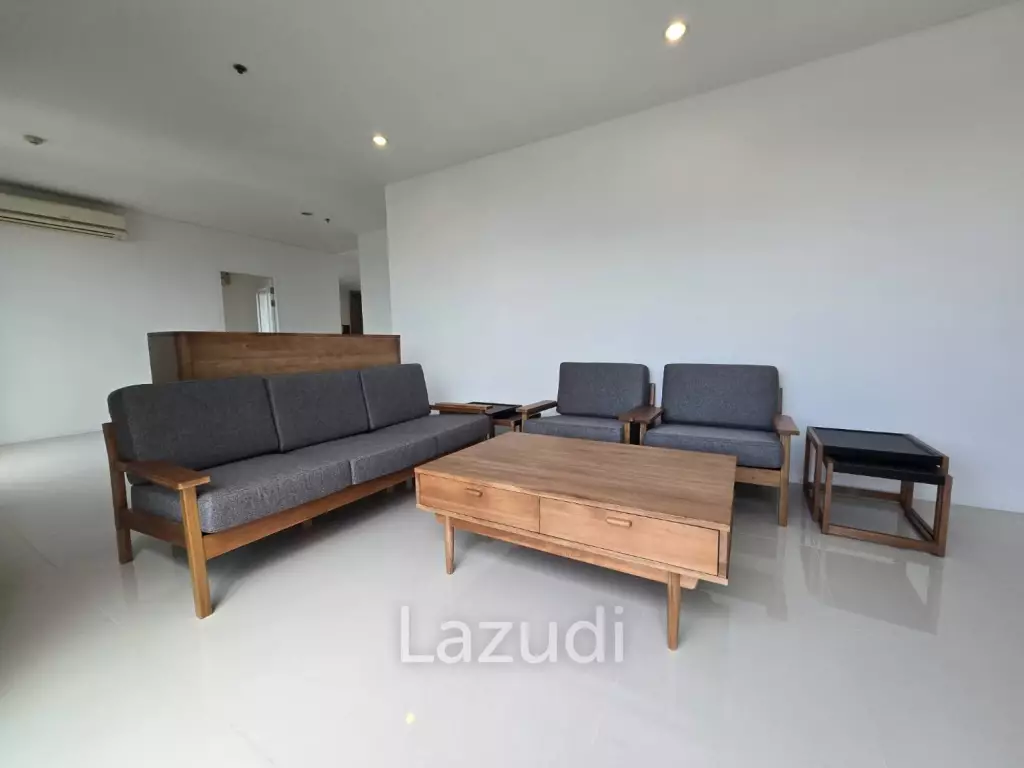 Villa Asoke Penthouse   348.80 SQ.M 5 Bed 5 Bath