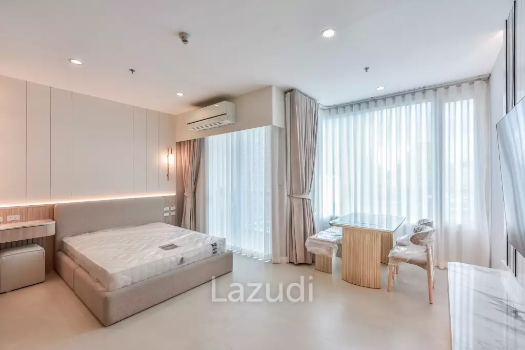 1 Bedroom  1 Bathroom 43 SQ.M Villa Rachatewi