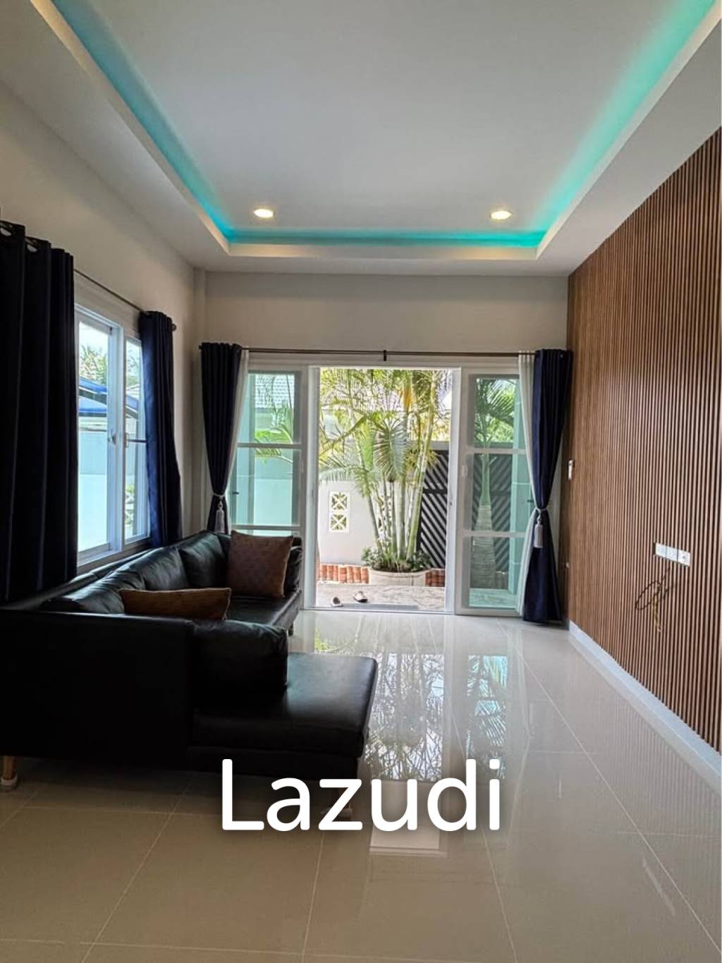 Soi 70: Modern Pool Villa, Freehold with Private Pool