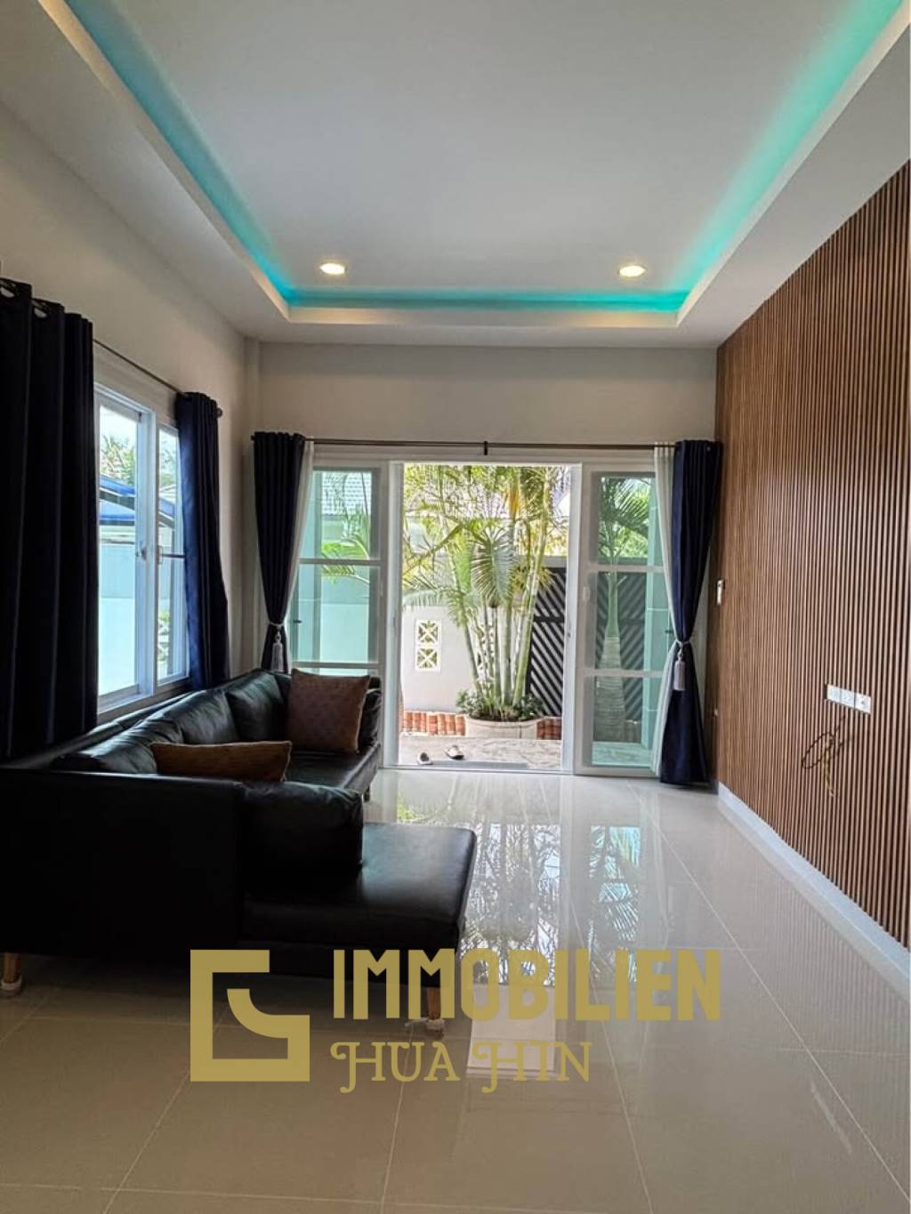 Pool / 3 Schlafzimmer / Europäische Küche