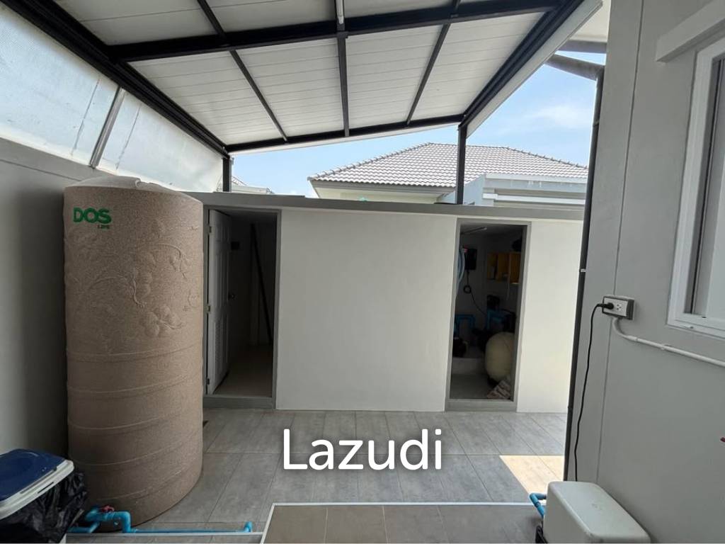 Soi 70: Modern Pool Villa, Freehold with Private Pool