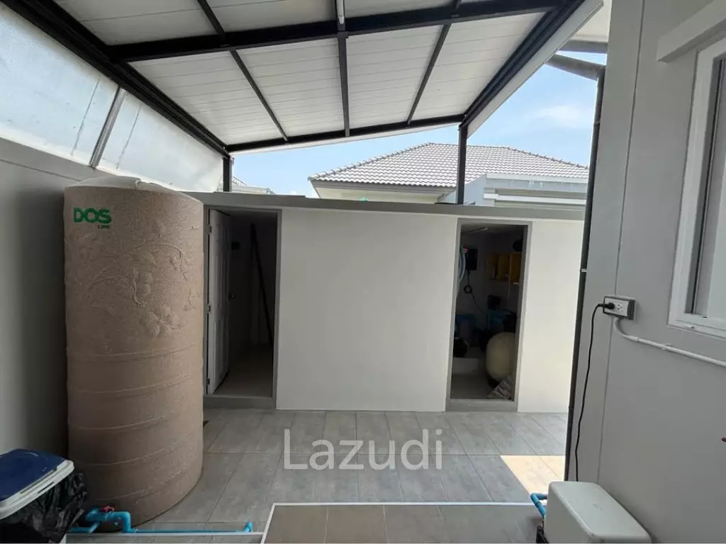 Soi 70: Modern Pool Villa, Freehold with Private Pool