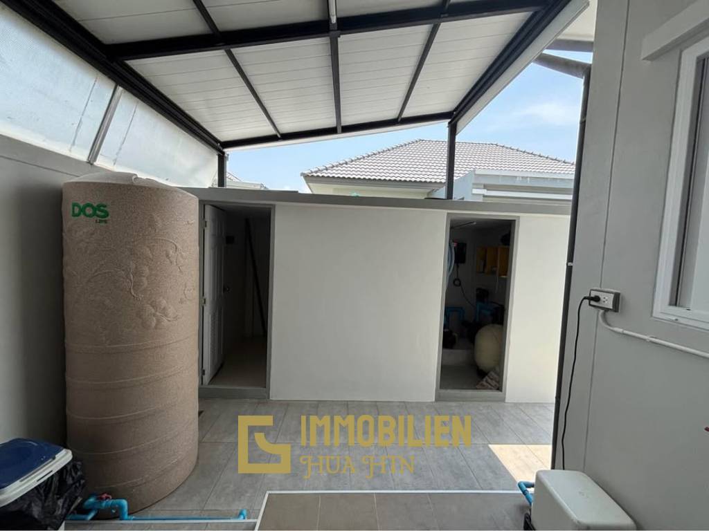 Pool / 3 Schlafzimmer / Europäische Küche