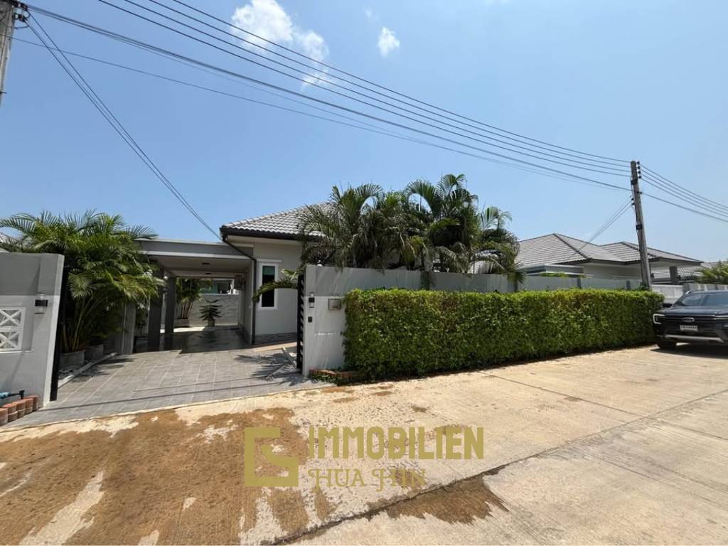 Pool / 3 Schlafzimmer / Europäische Küche