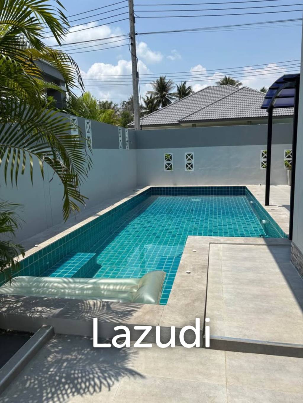Soi 70: Modern Pool Villa, Freehold with Private Pool