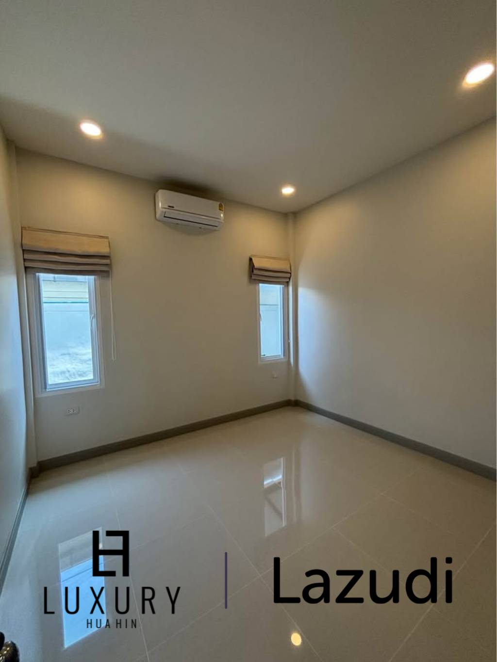 Soi 70: Modern Pool Villa, Freehold with Private Pool