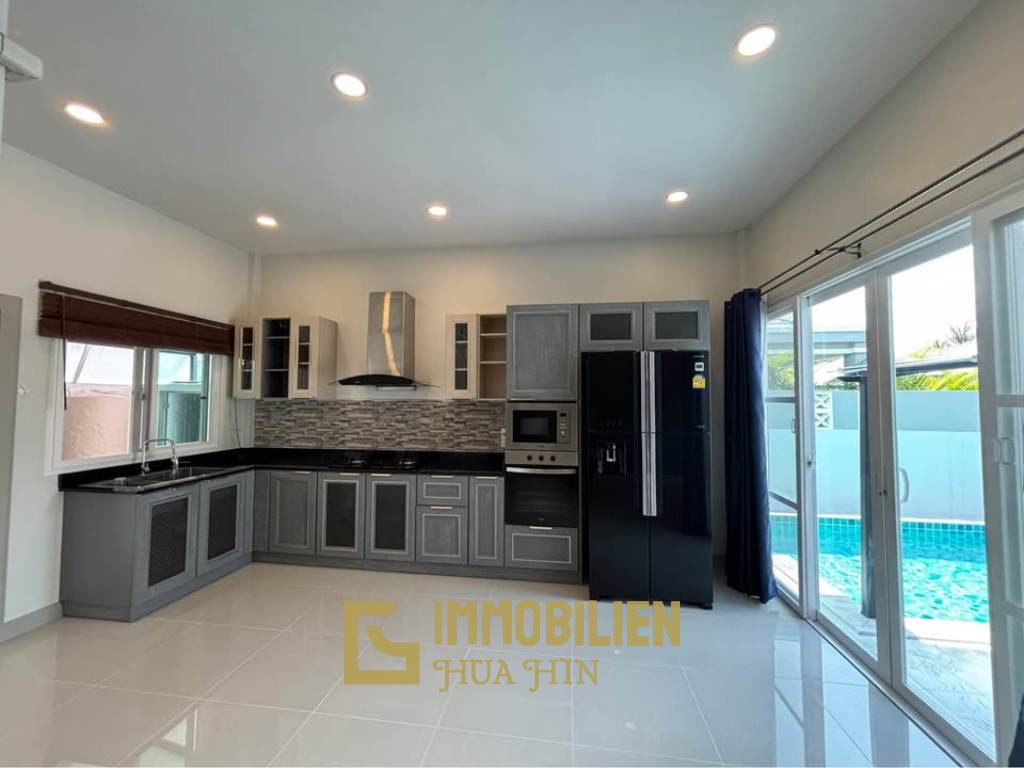 Pool / 3 Schlafzimmer / Europäische Küche