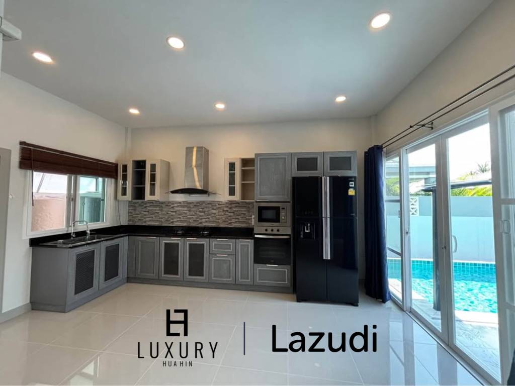Soi 70: Modern Pool Villa, Freehold with Private Pool