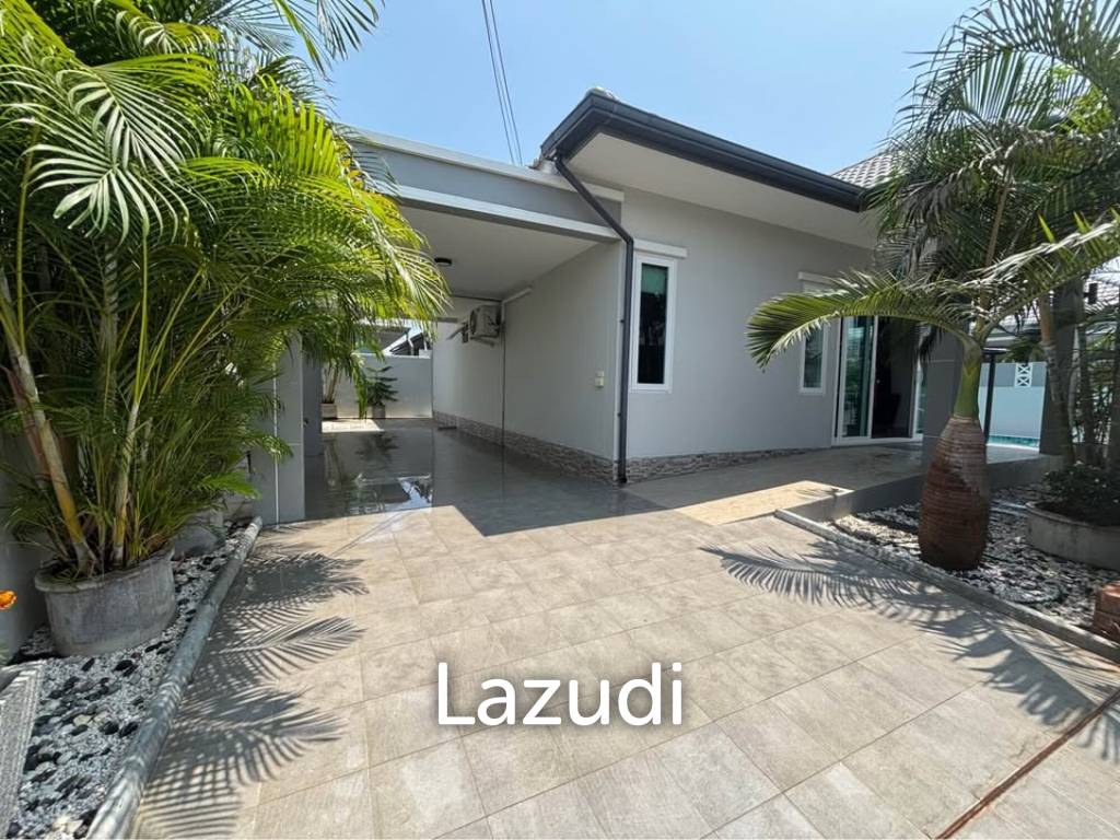 Soi 70: Modern Pool Villa, Freehold with Private Pool