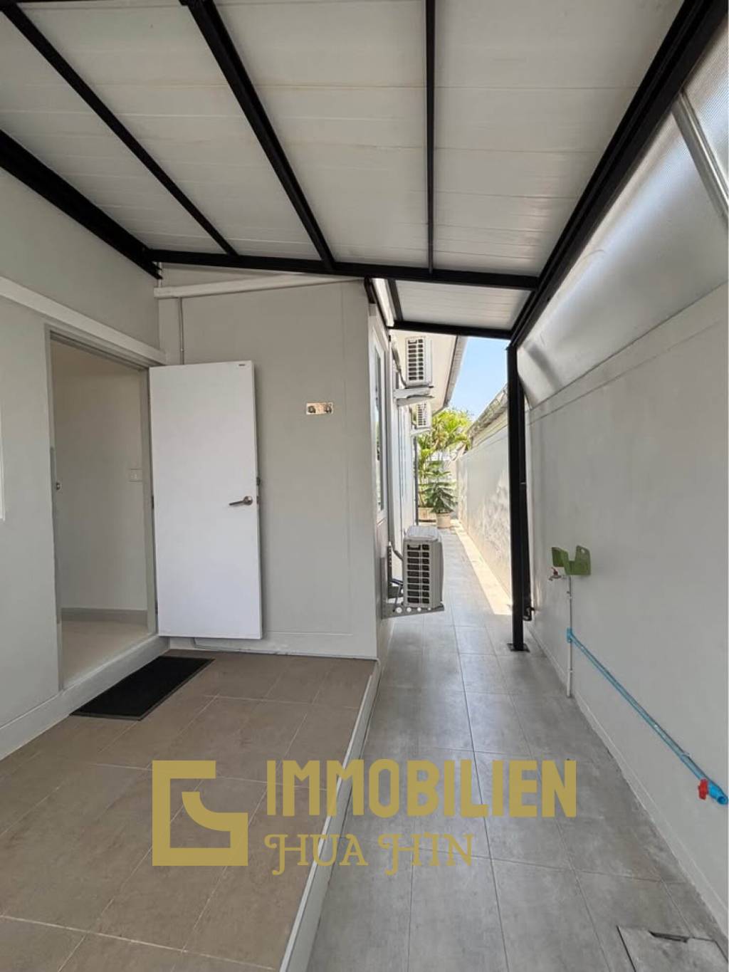 Pool / 3 Schlafzimmer / Europäische Küche