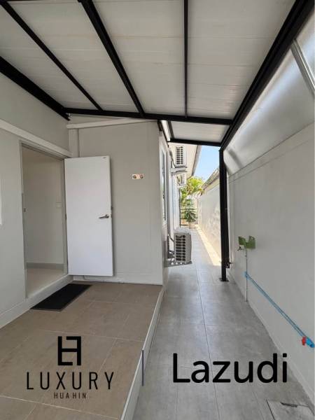 Soi 70: Modern Pool Villa, Freehold with Private Pool