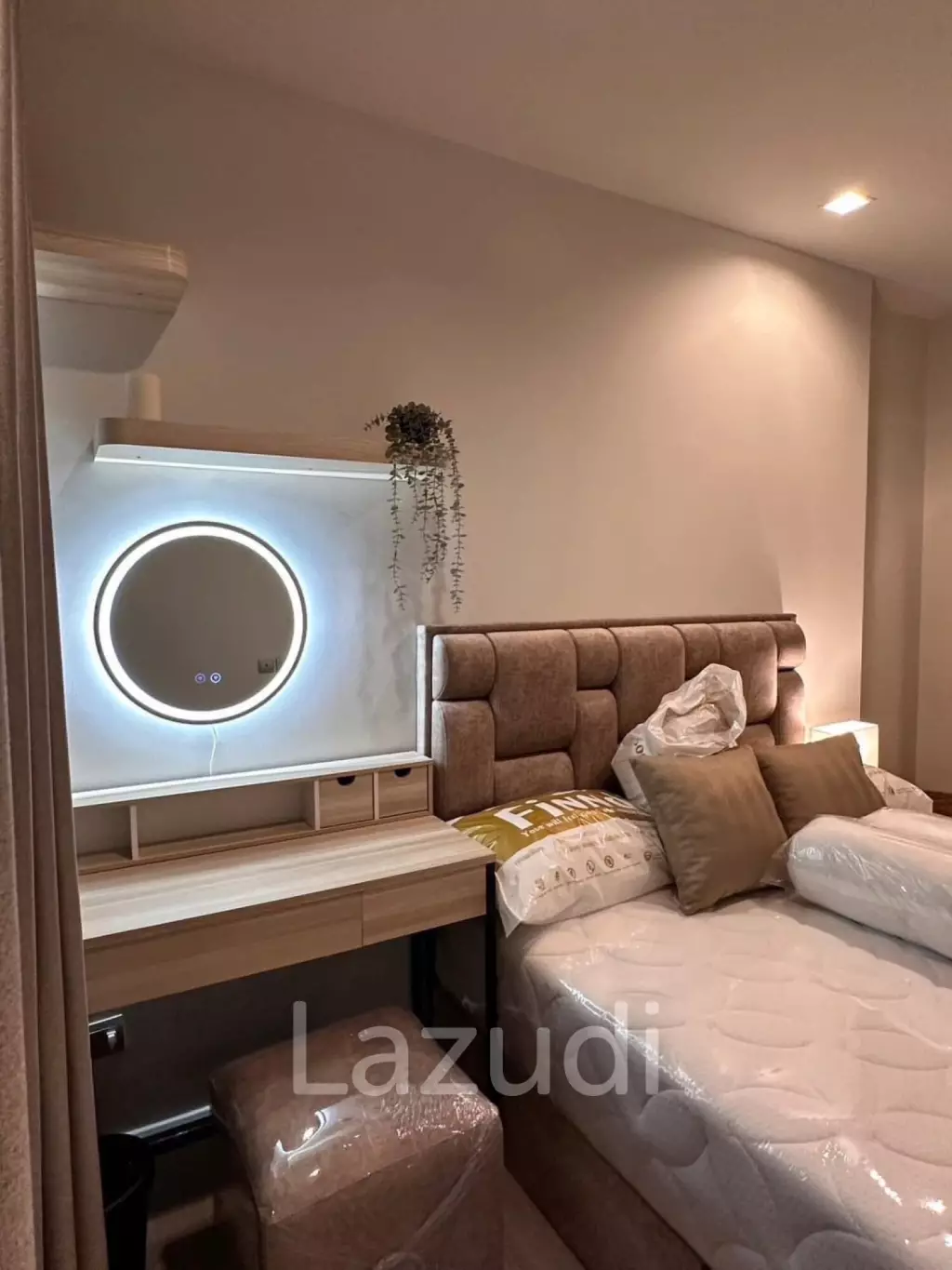 1 Bedroom 1 bathroom 32 SQ.M. Life Asoke Hype