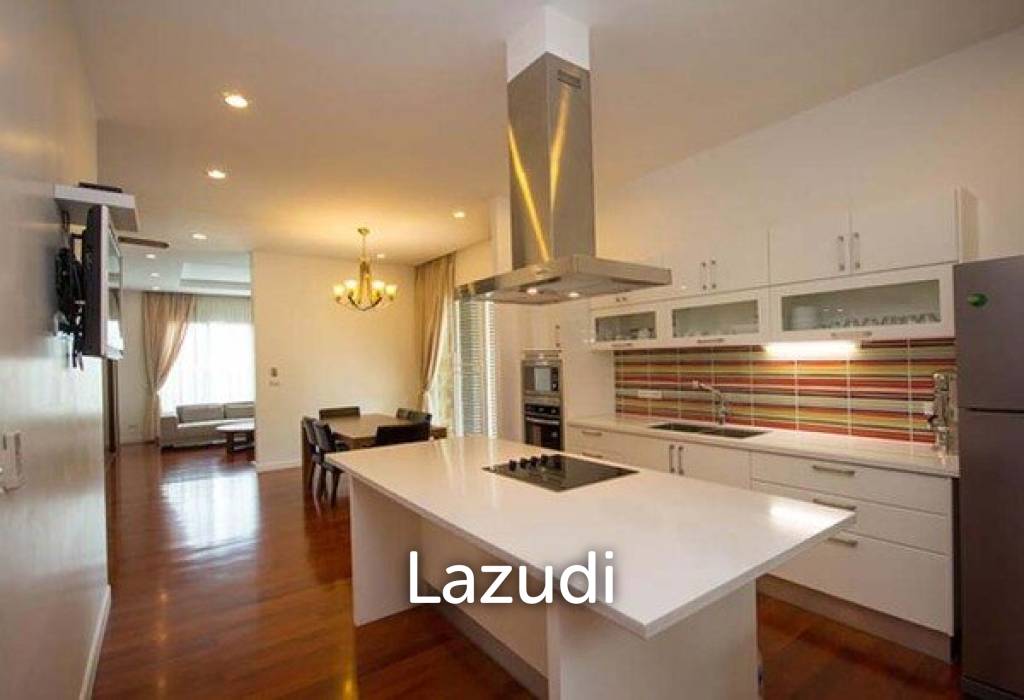 Luxury Modern 4 Bed Pool Villa 200 meters from Beach