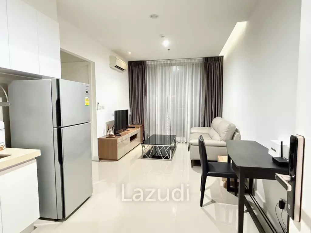 1 Bed 1 Bath 41 SQ.M T.C. Green Condominium