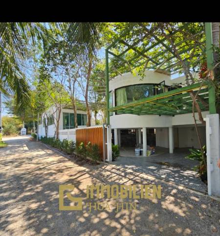 SAI NOI BEACH: Seltene Gelegenheit / Pool Villa NUR 100 m vom Strand entfernt