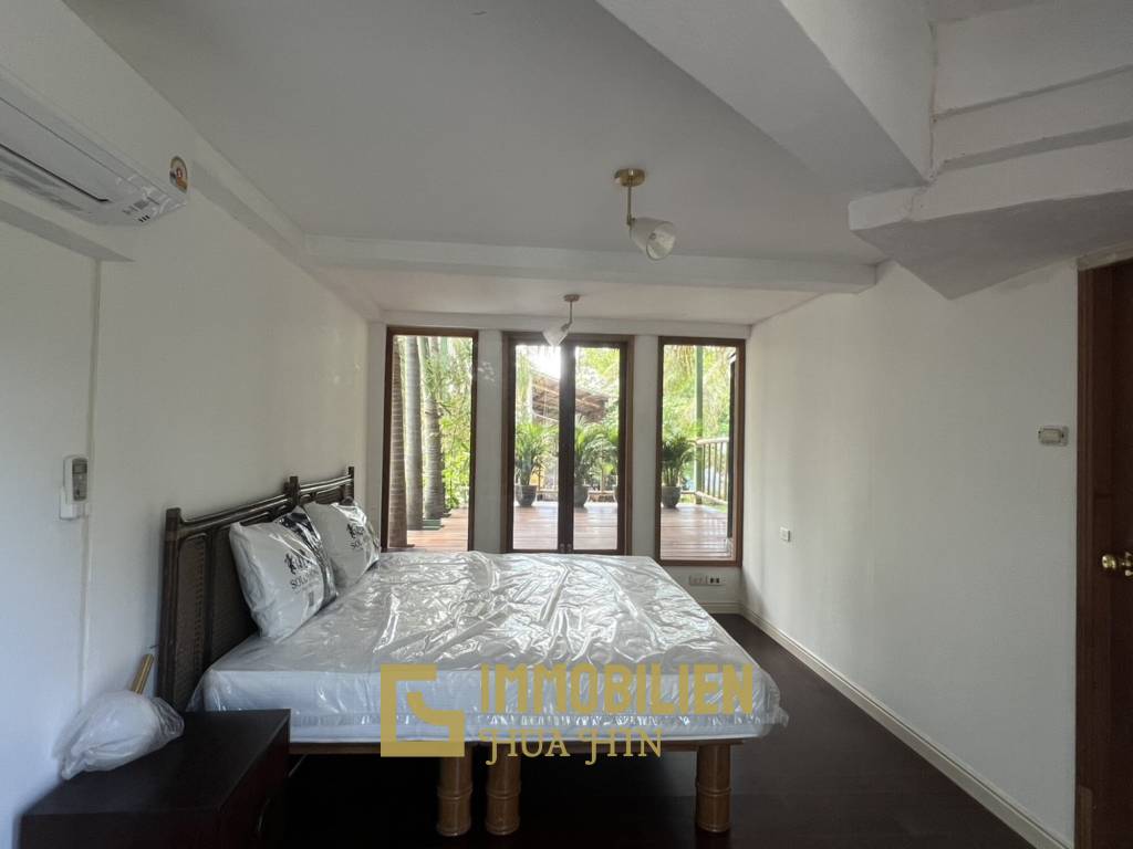 SAI NOI BEACH: Seltene Gelegenheit / Pool Villa NUR 100 m vom Strand entfernt