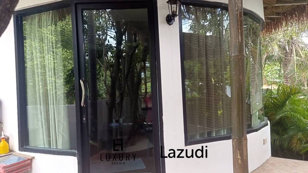 SAI NOI BEACH: UNIQUE pool villa a few 100 m from beachfront