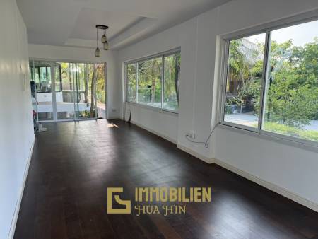 SAI NOI BEACH: Seltene Gelegenheit / Pool Villa NUR 100 m vom Strand entfernt