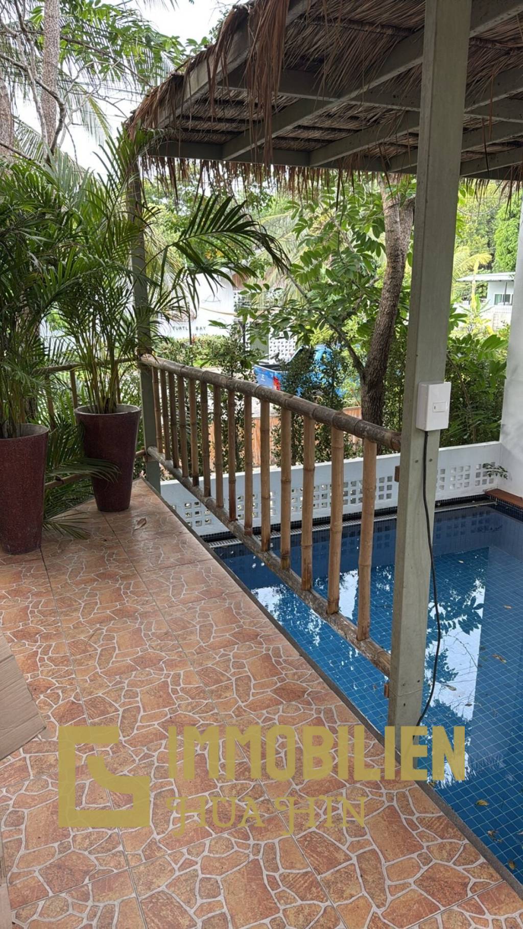 SAI NOI BEACH: Seltene Gelegenheit / Pool Villa NUR 100 m vom Strand entfernt