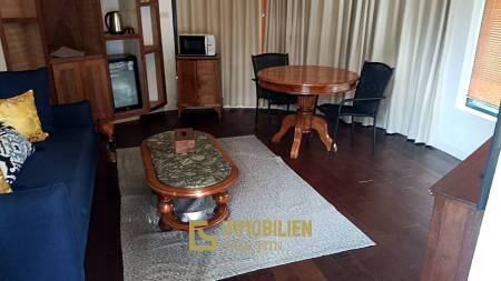 SAI NOI BEACH: Seltene Gelegenheit / Pool Villa NUR 100 m vom Strand entfernt