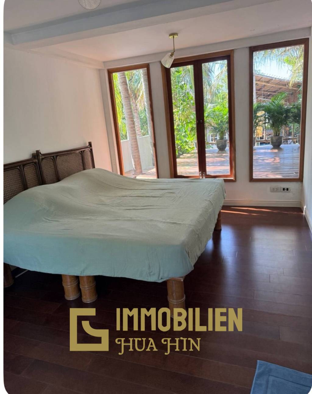 SAI NOI BEACH: Seltene Gelegenheit / Pool Villa NUR 100 m vom Strand entfernt