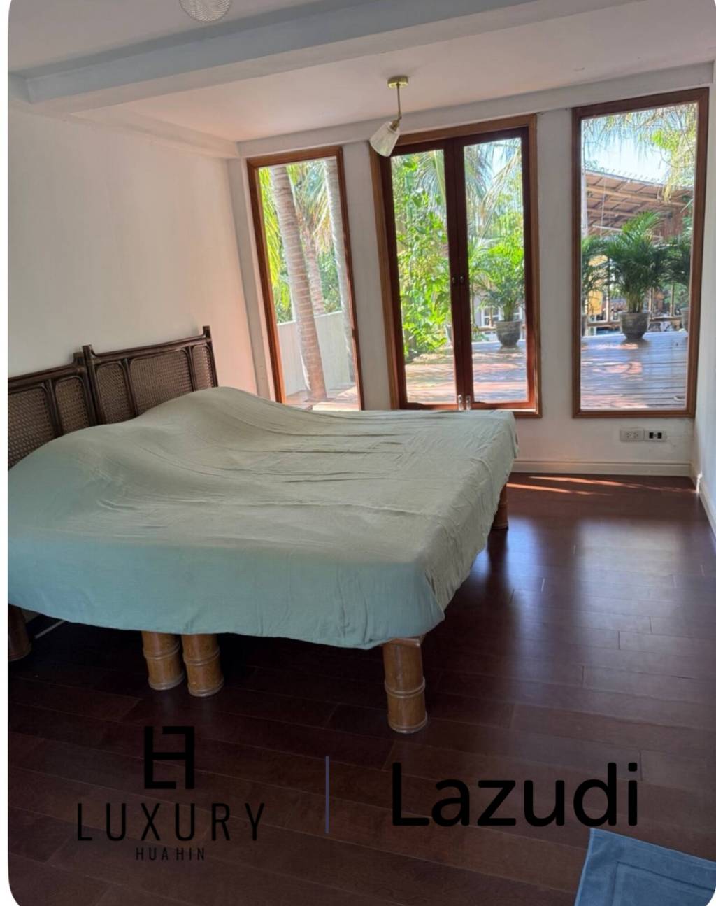 SAI NOI BEACH: UNIQUE pool villa a few 100 m from beachfront