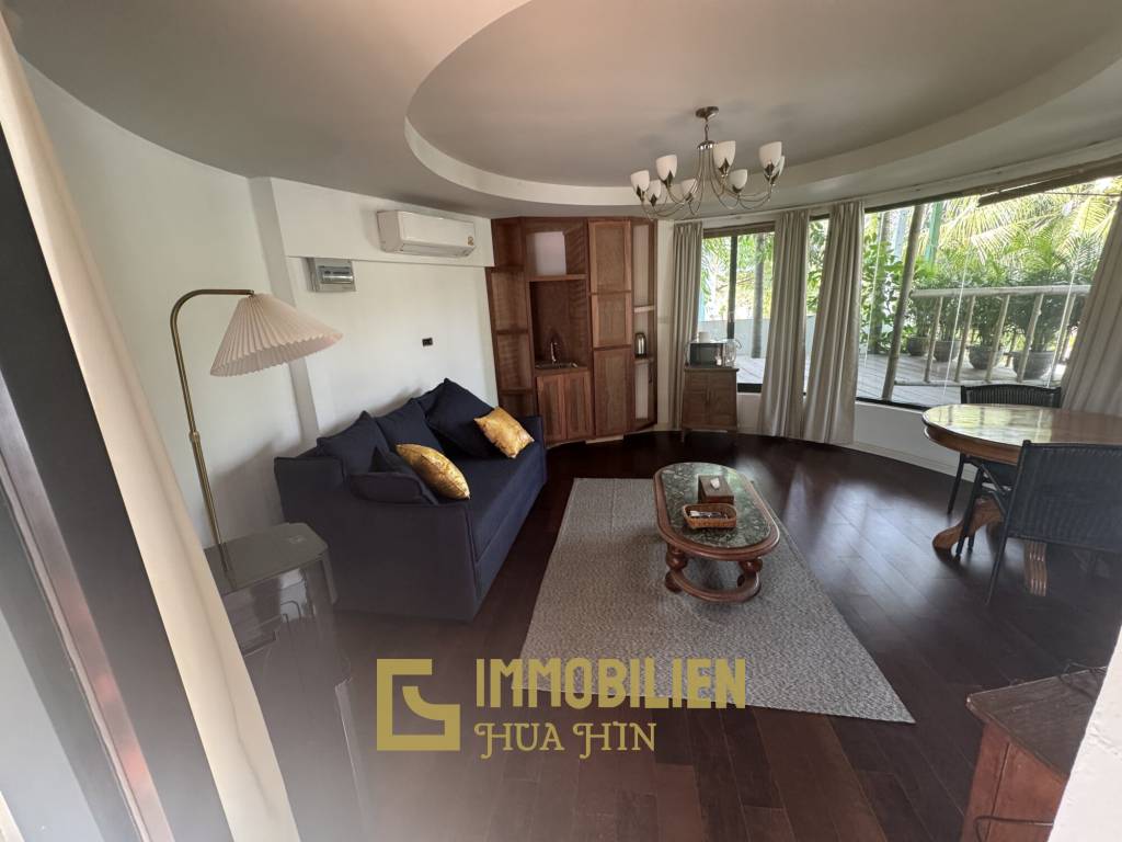 SAI NOI BEACH: Seltene Gelegenheit / Pool Villa NUR 100 m vom Strand entfernt