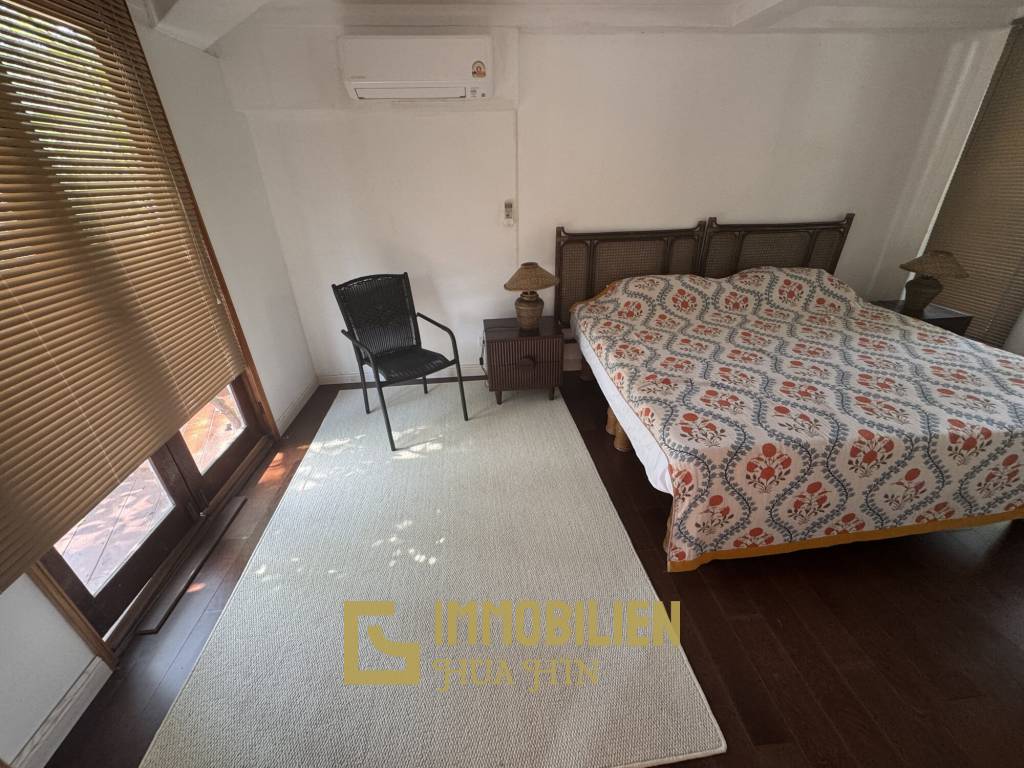 SAI NOI BEACH: Seltene Gelegenheit / Pool Villa NUR 100 m vom Strand entfernt