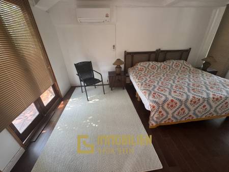 SAI NOI BEACH: Seltene Gelegenheit / Pool Villa NUR 100 m vom Strand entfernt