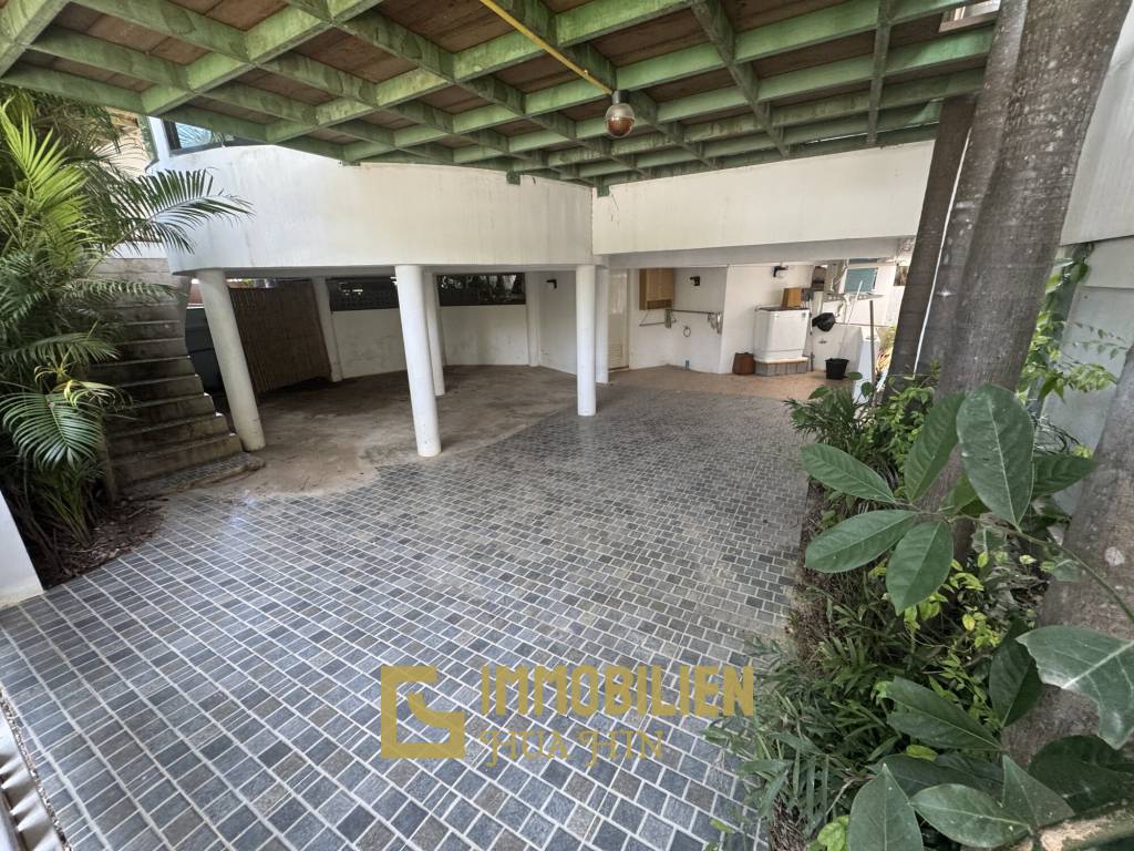 SAI NOI BEACH: Seltene Gelegenheit / Pool Villa NUR 100 m vom Strand entfernt