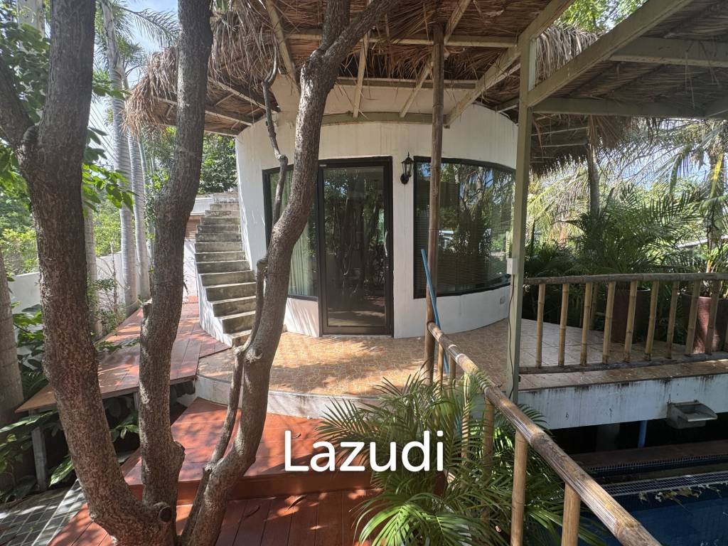 SAI NOI BEACH: UNIQUE pool villa a few 100 m from beachfront