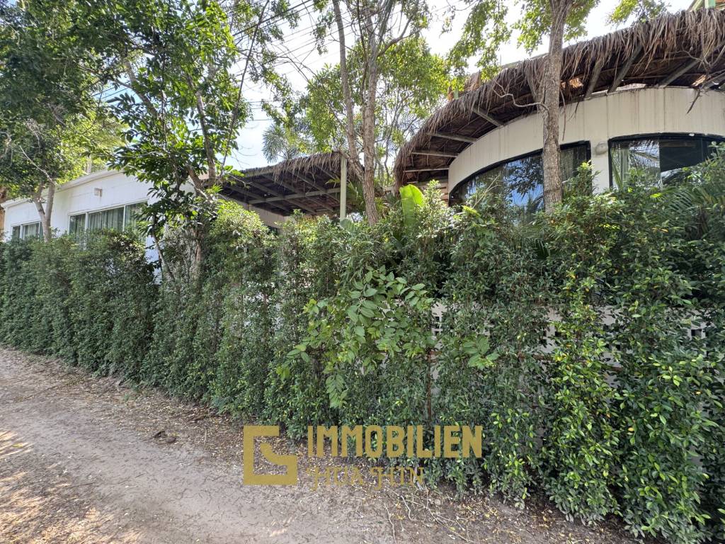 SAI NOI BEACH: Seltene Gelegenheit / Pool Villa NUR 100 m vom Strand entfernt